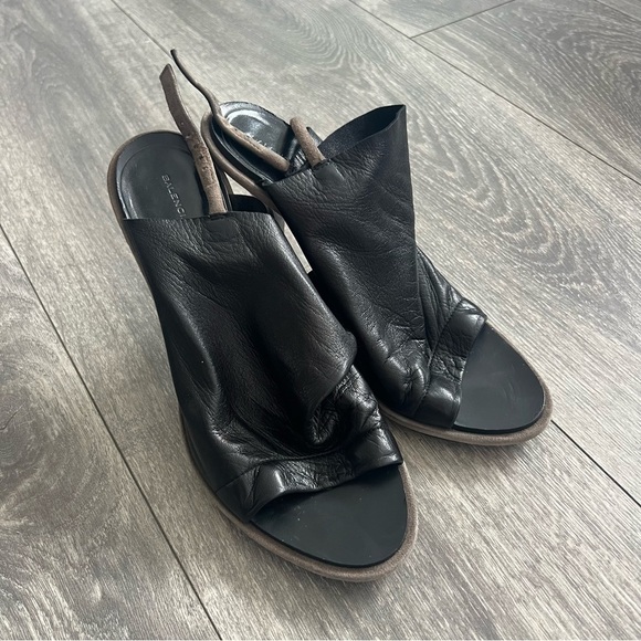 Balenciaga Black/Grey Leather Glove Sandals Size 6.5 Pre-owned - Picture 4 of 12